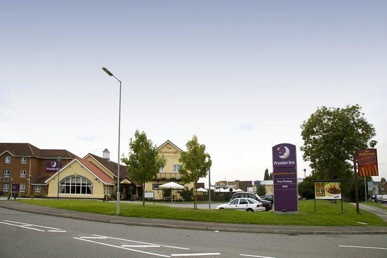 Premier Inn Велвін-Гарден-Сіті Екстер'єр фото