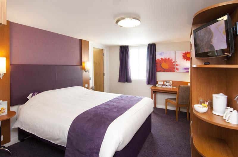 Premier Inn Велвін-Гарден-Сіті Екстер'єр фото